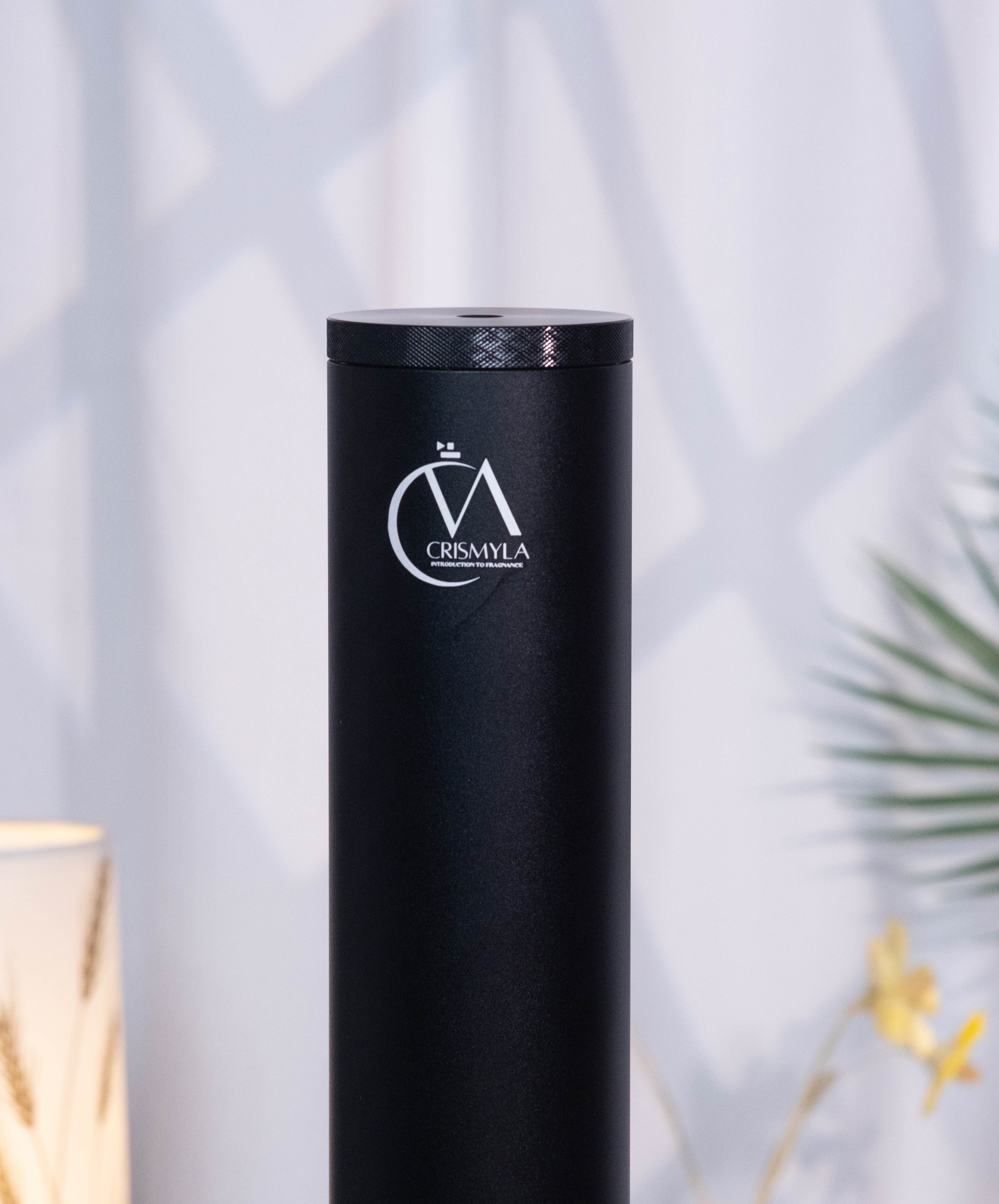 DSCF4991 Crismyla Tabletop Wireless Aroma Diffuser (Black)